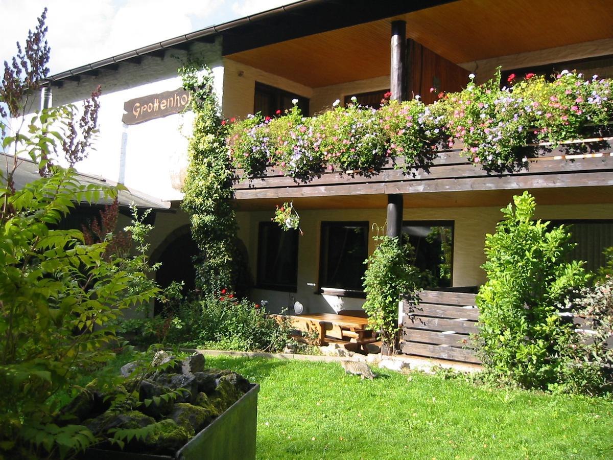 Gasthof Grottenhof Hotel Neuhaus an der Pegnitz Екстериор снимка